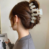 New Women Oversize Acrylic Shark Crab Hair Clip Claw Solid Plastic Big Hair Clips Big Barrettes Hair Accessories Girls Hairpin